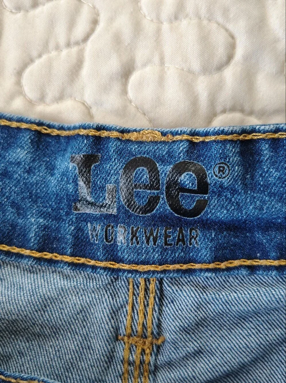 Lee Men's Straight-Leg Jeans in Dark Blue Denim Size 30 X 30.